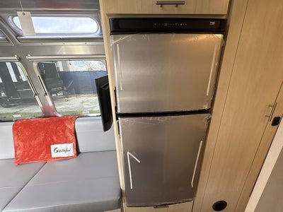 2026 Airstream 25FBT Base