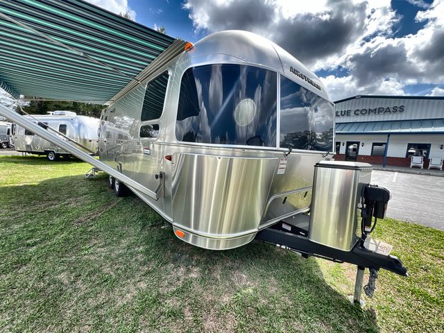 2025 Airstream 27FBQ Base