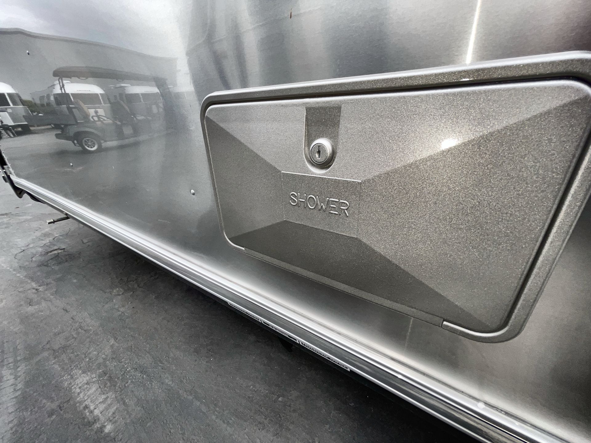 2025 Airstream 25FBQ Base