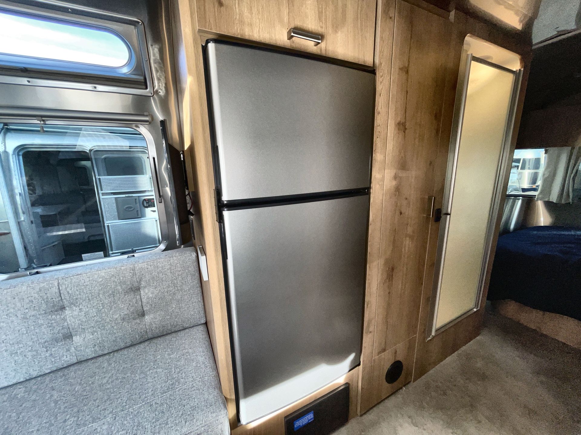 2026 Airstream 25FBQ Base