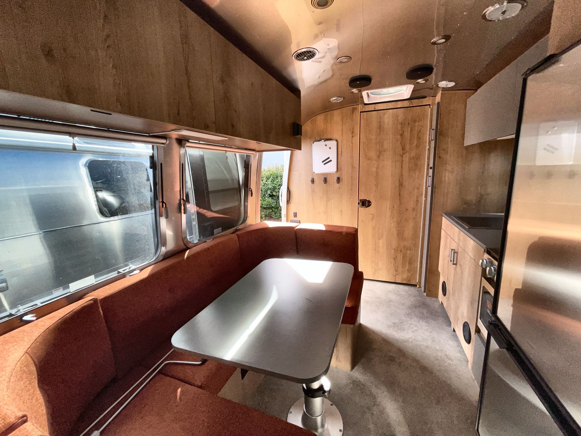 2026 Airstream 23FBT Base