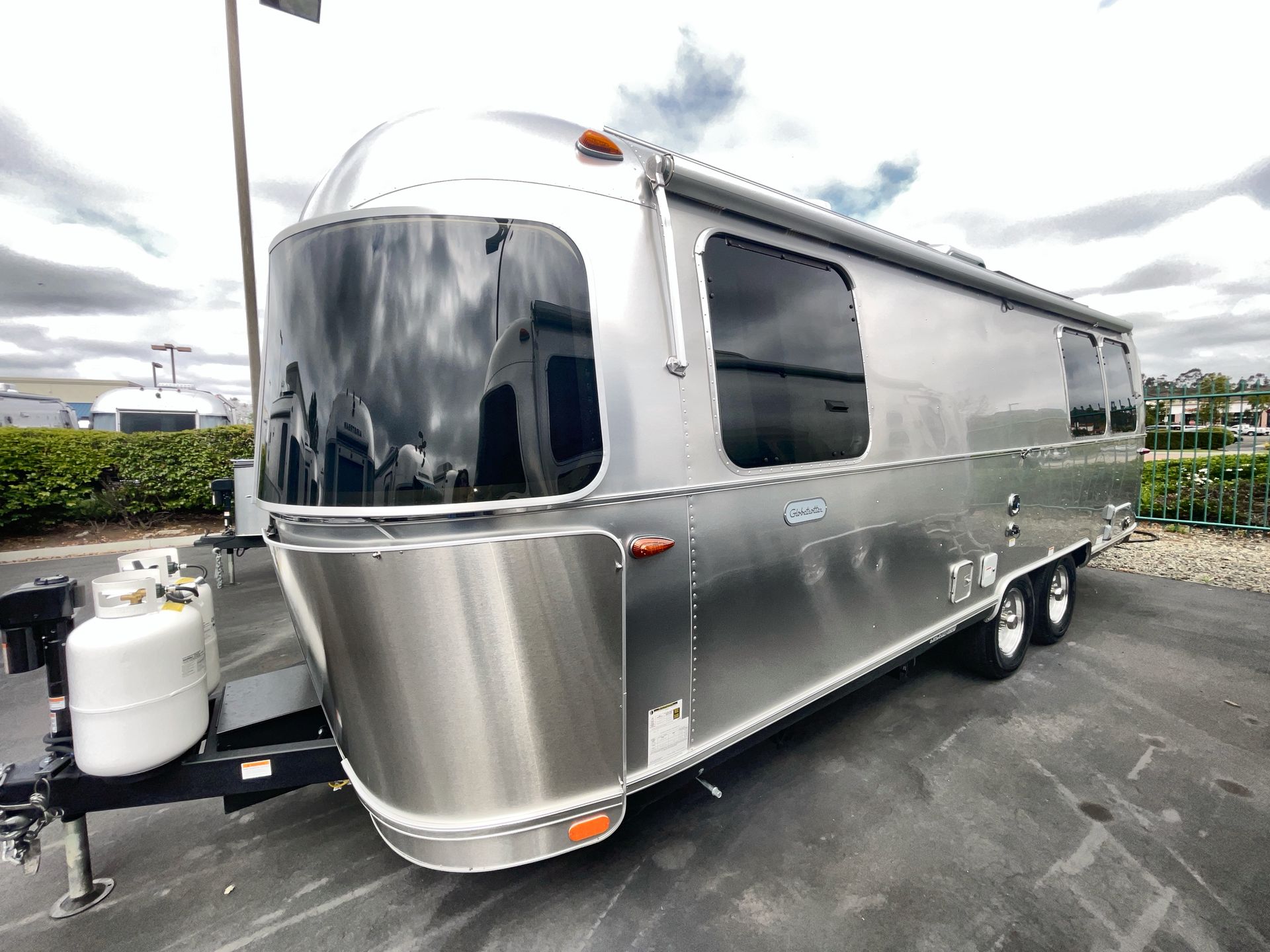 2025 Airstream 25FBQ Base