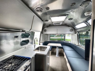 2025 Airstream 25FBQ Base