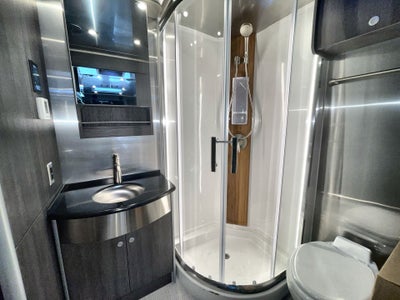 2026 Airstream Murphy Suite Base