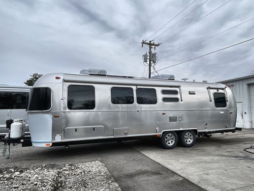 2026 Airstream 30FBBT Base