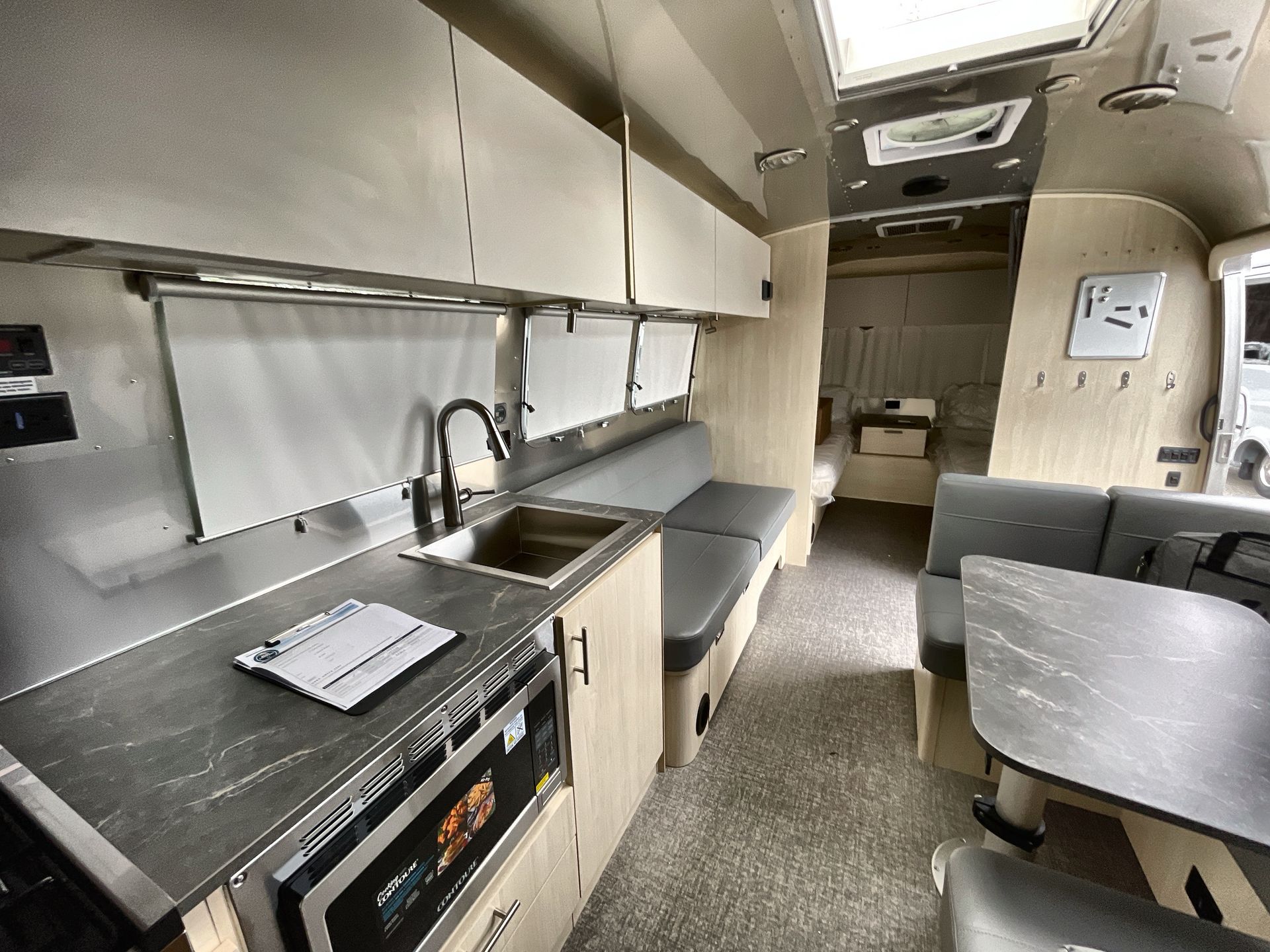 2026 Airstream 30FBBT Base