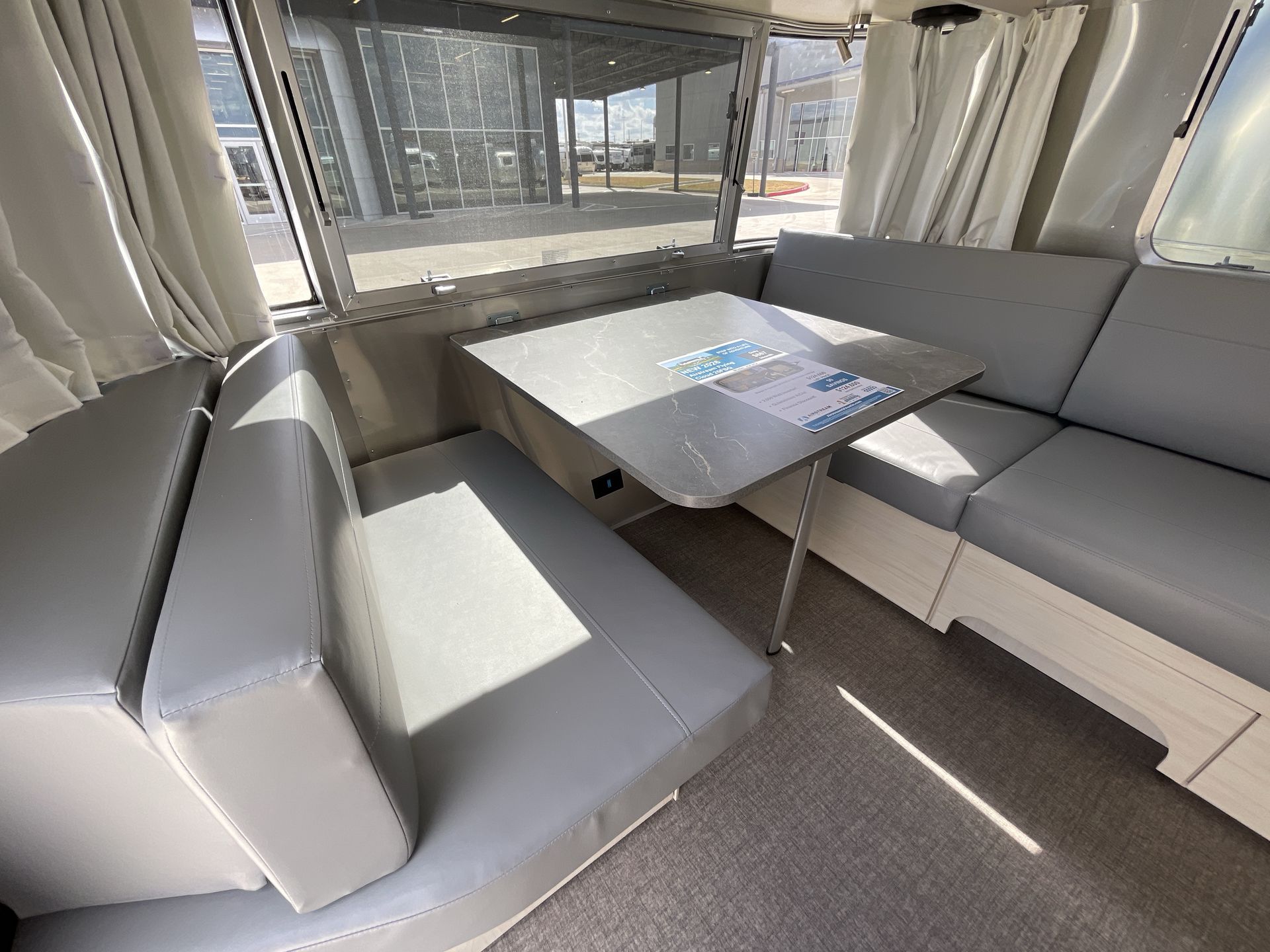 2026 Airstream 25FBQ Base