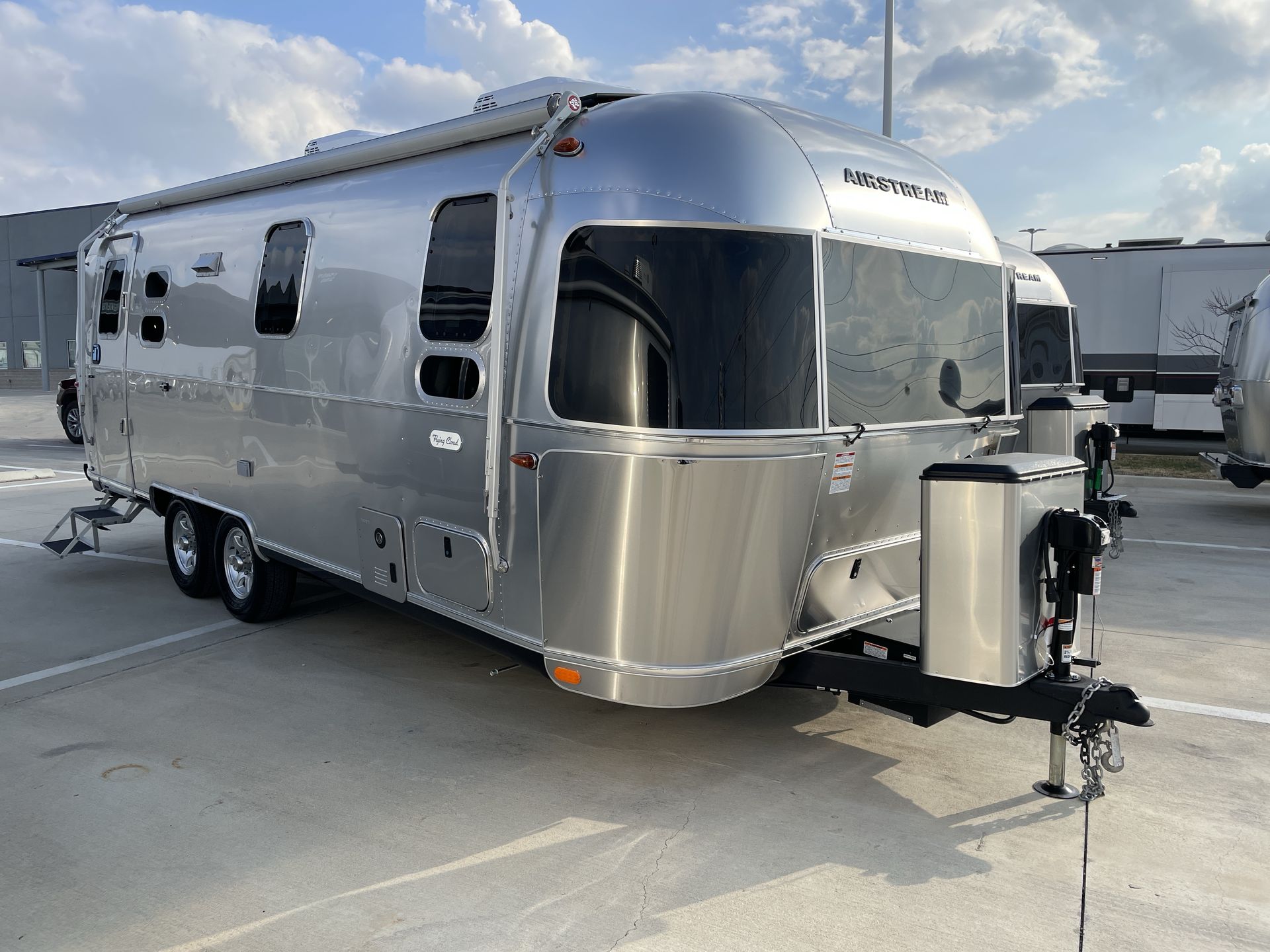 2026 Airstream 25FBT Base