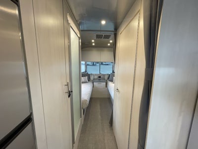 2026 Airstream 25FBT Base