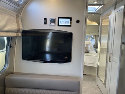 2026 Airstream 28RBQ Base