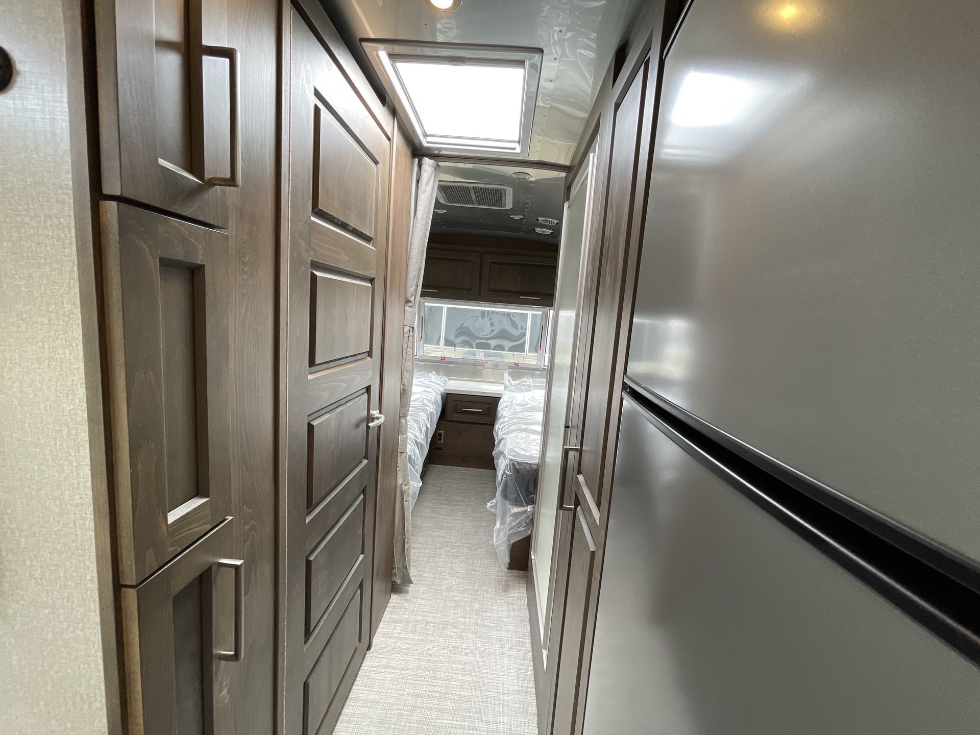 2026 Airstream 28RBT Base