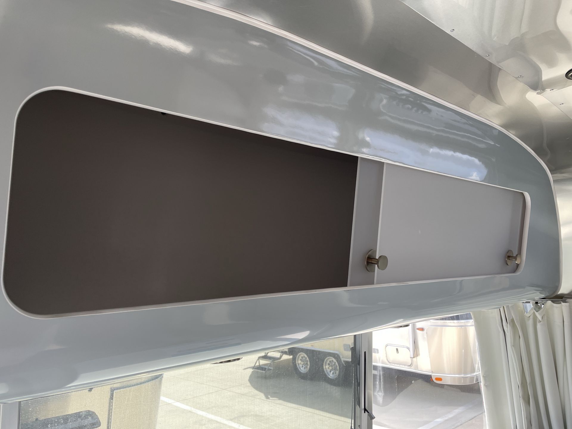 2026 Airstream 25FBQ Base