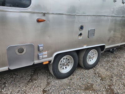 2026 Airstream 30RBQ Base