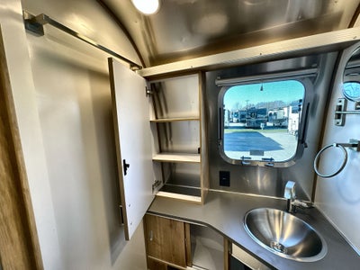 2026 Airstream 25FBQ Base