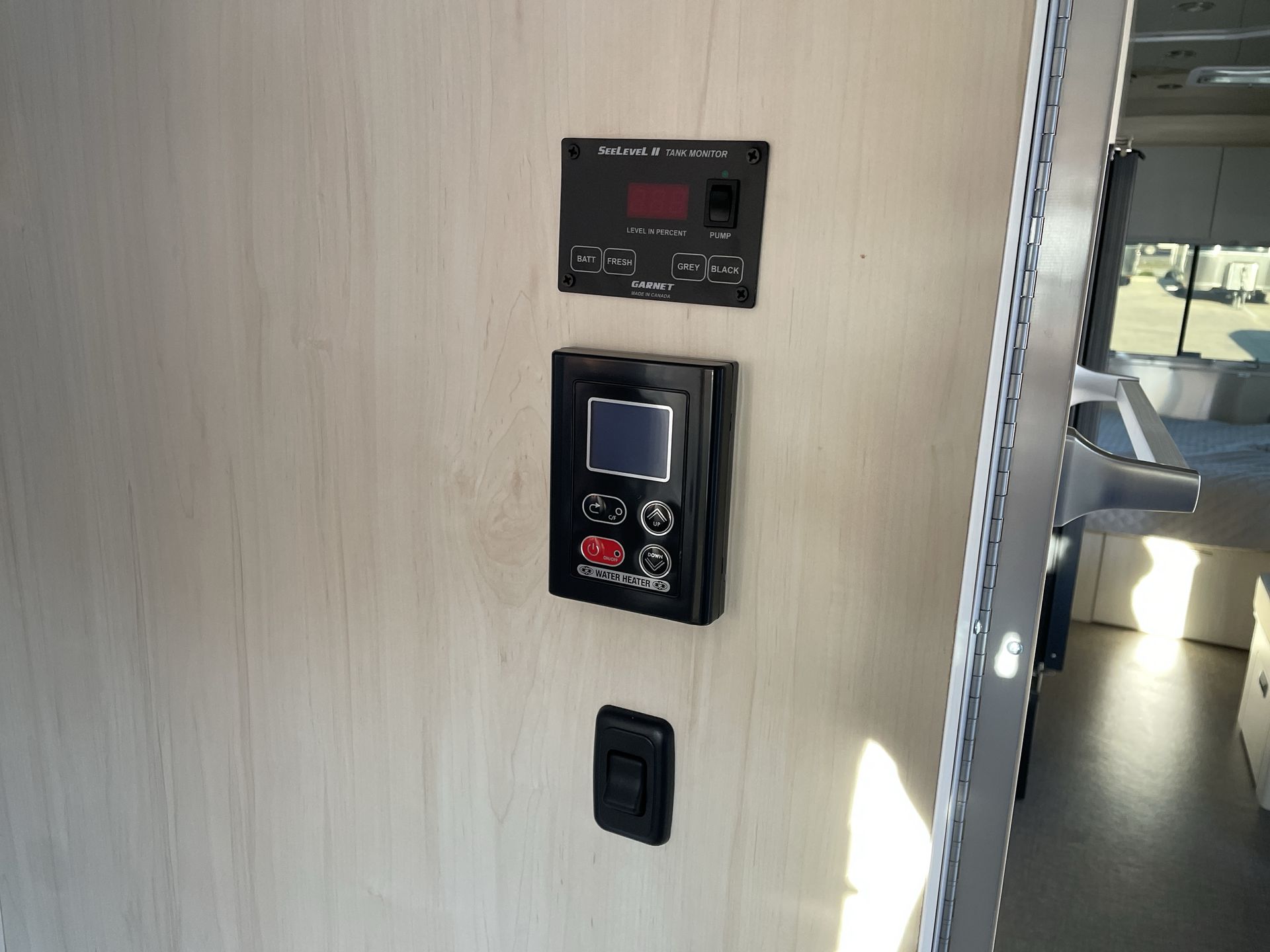 2025 Airstream 23FBQ Base