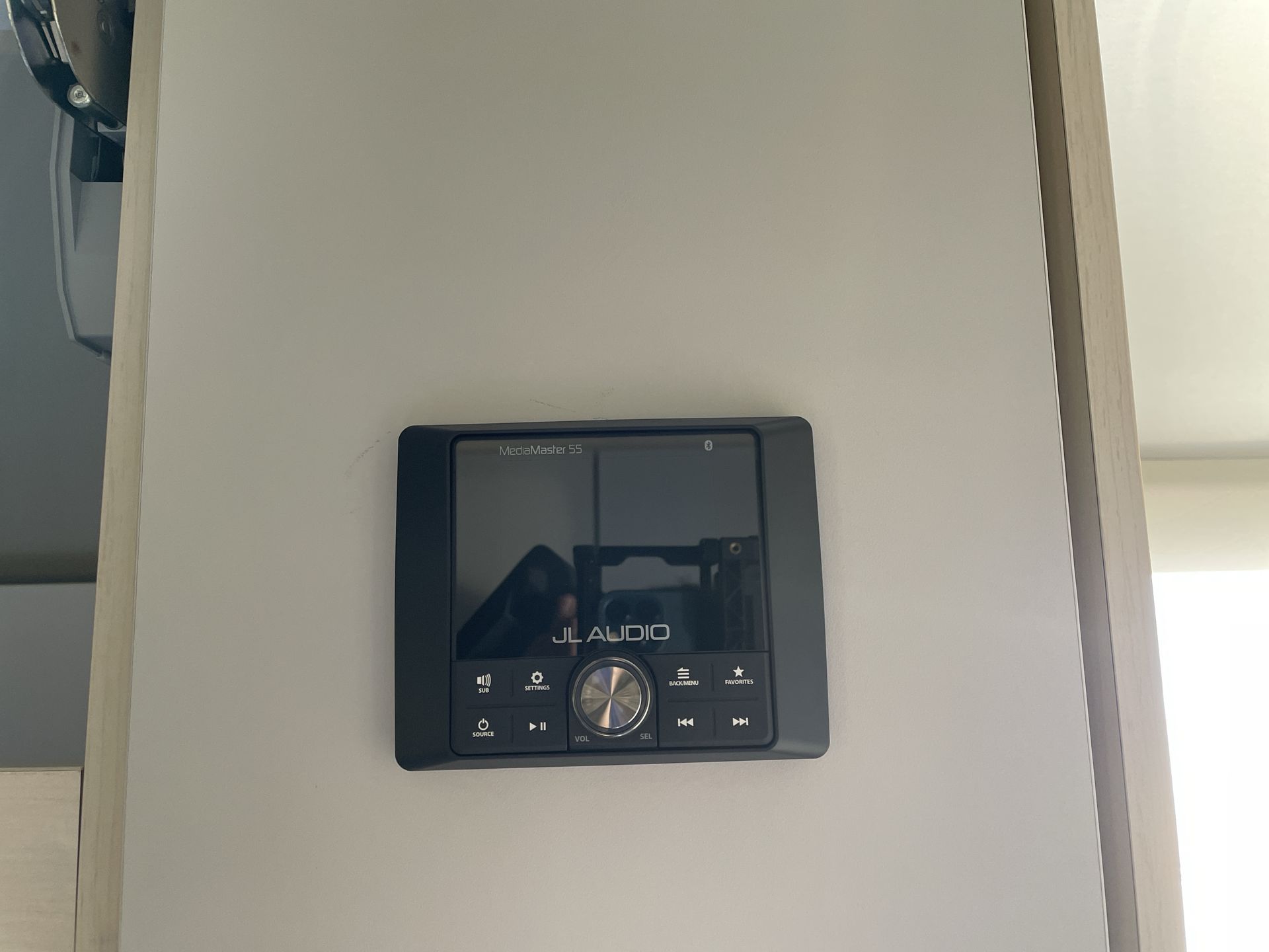 2025 Airstream 23FBQ Base