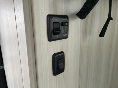 2025 Airstream 23FBQ Base