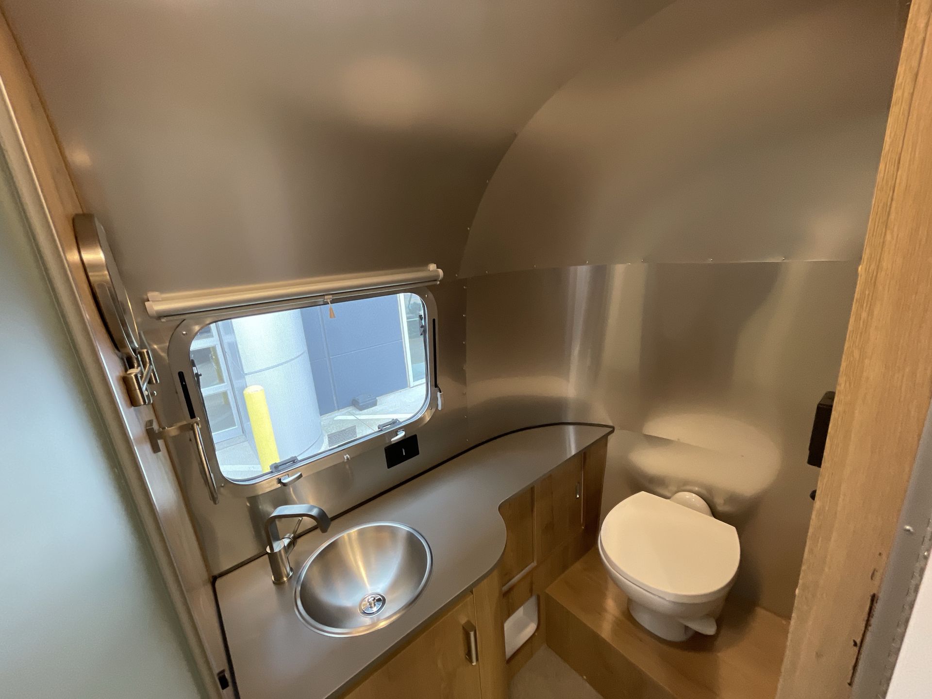 2026 Airstream 23FBT Base