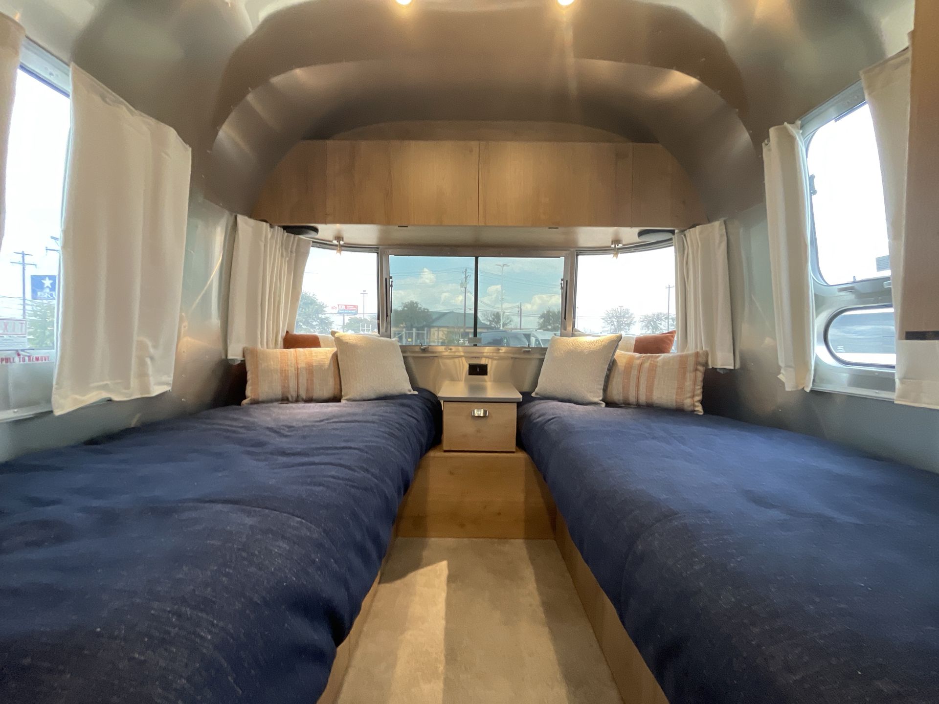 2026 Airstream 23FBT Base