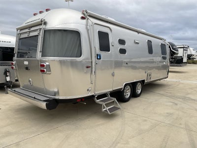 2026 Airstream 27FBQ Base