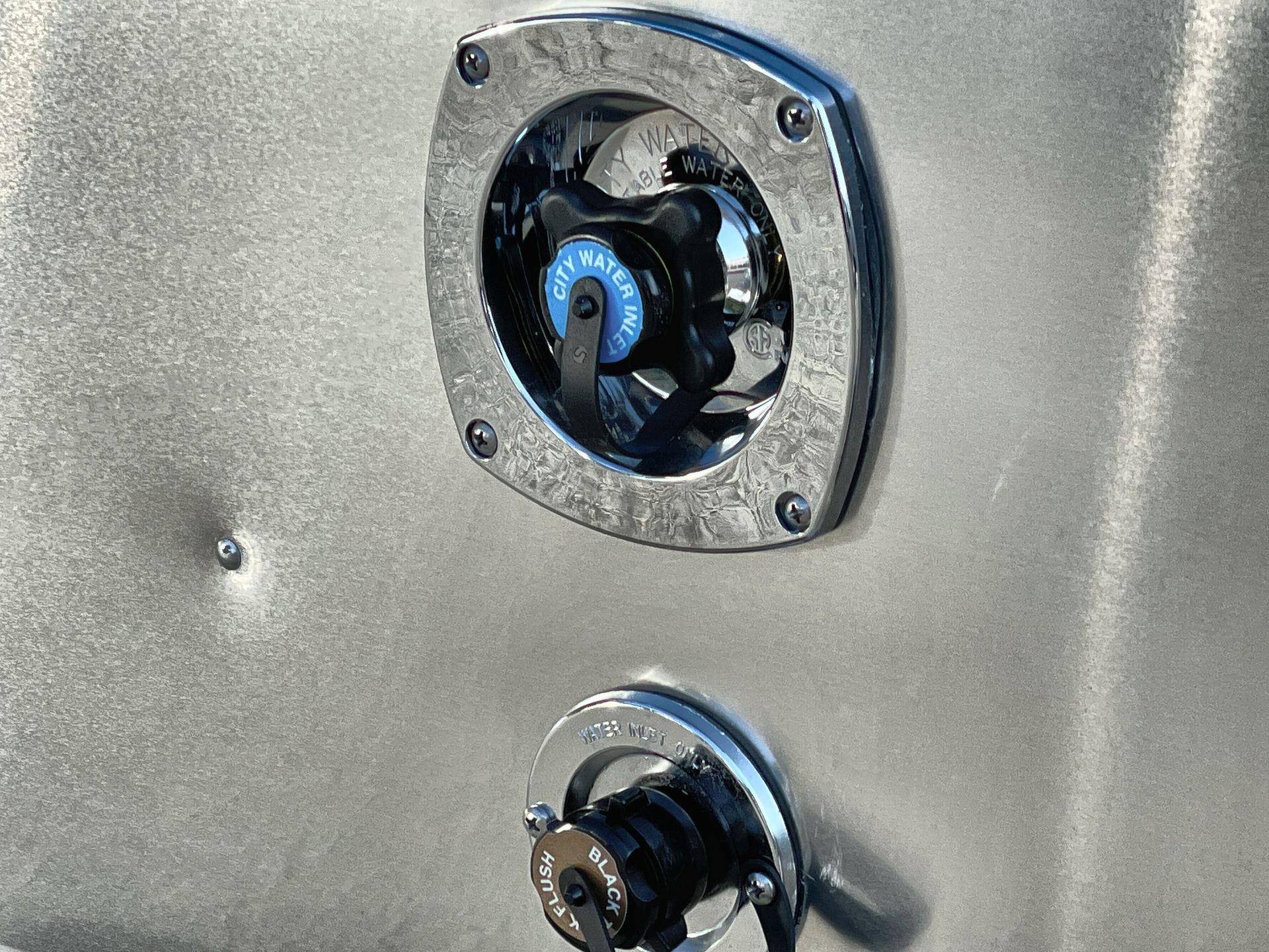 2026 Airstream 27FBT Base