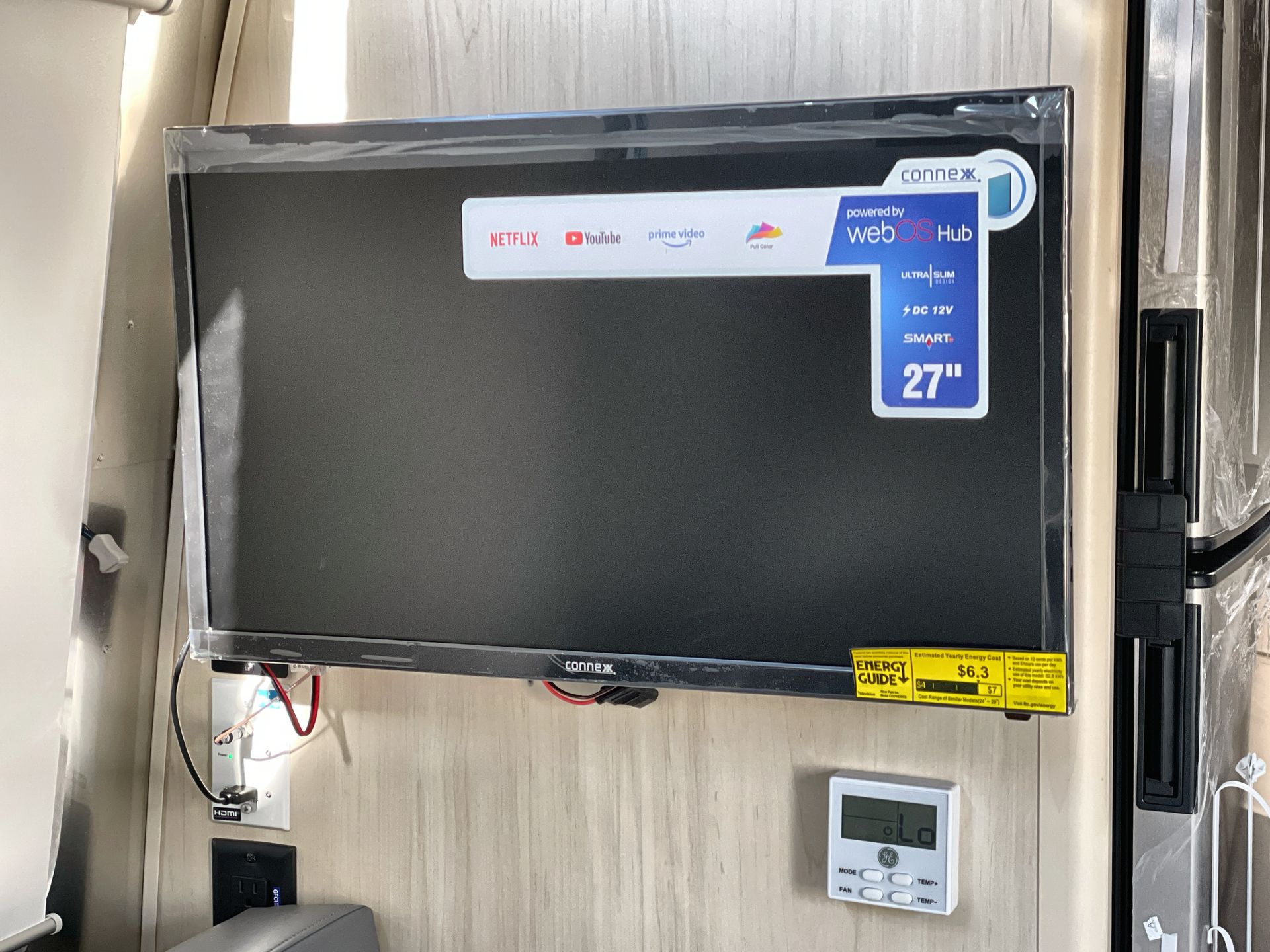 2026 Airstream 27FBT Base