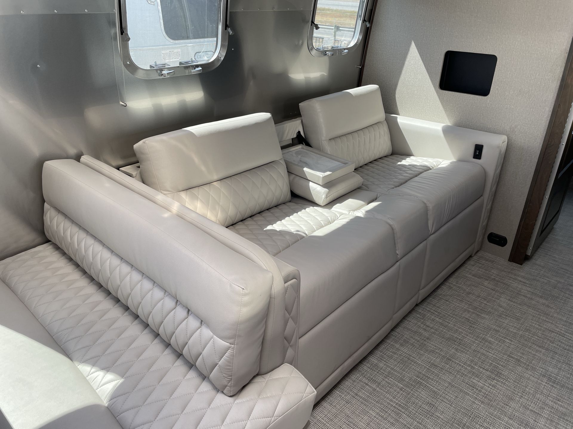 2026 Airstream 33FBQ Base