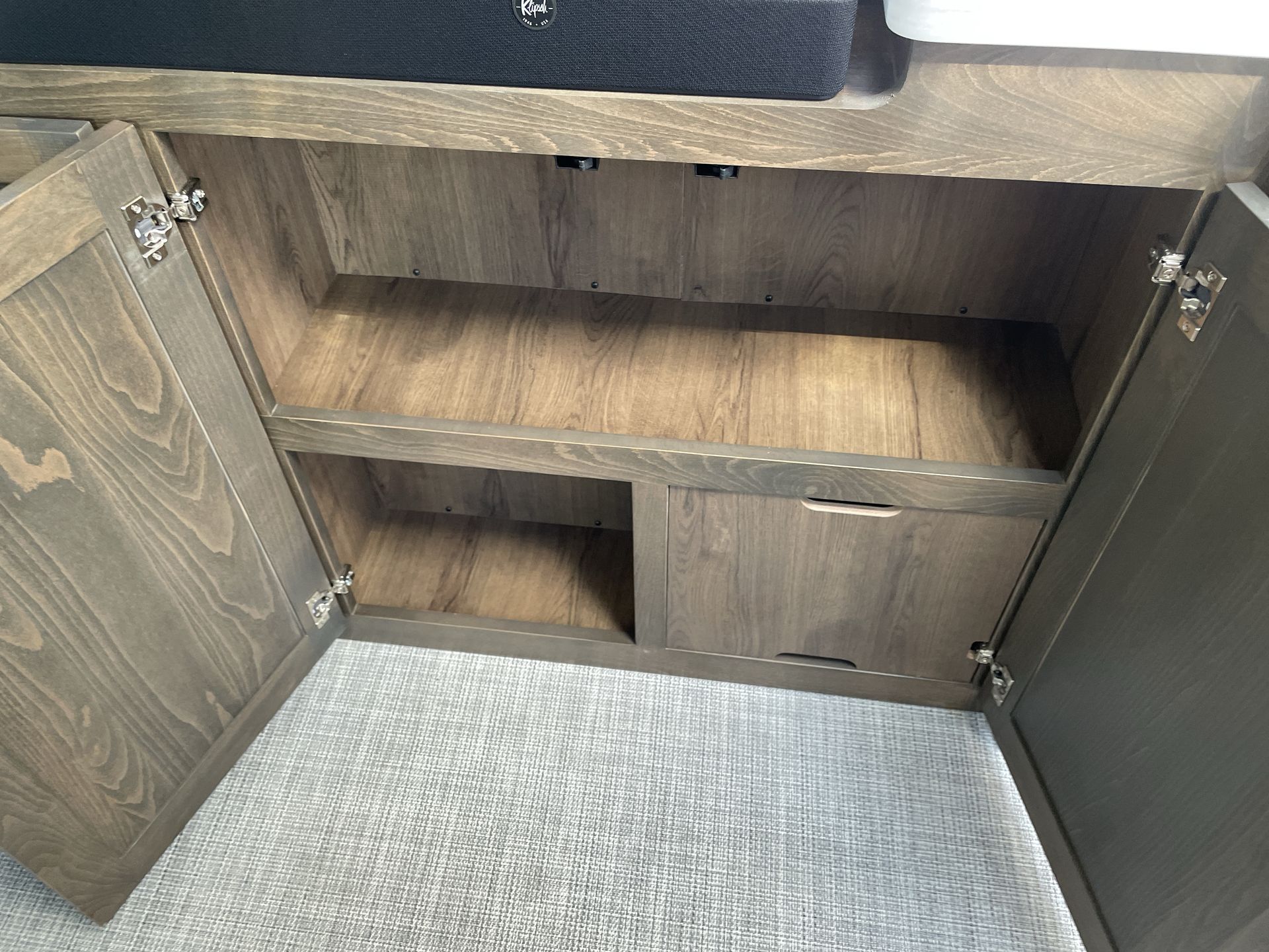 2026 Airstream 33FBQ Base