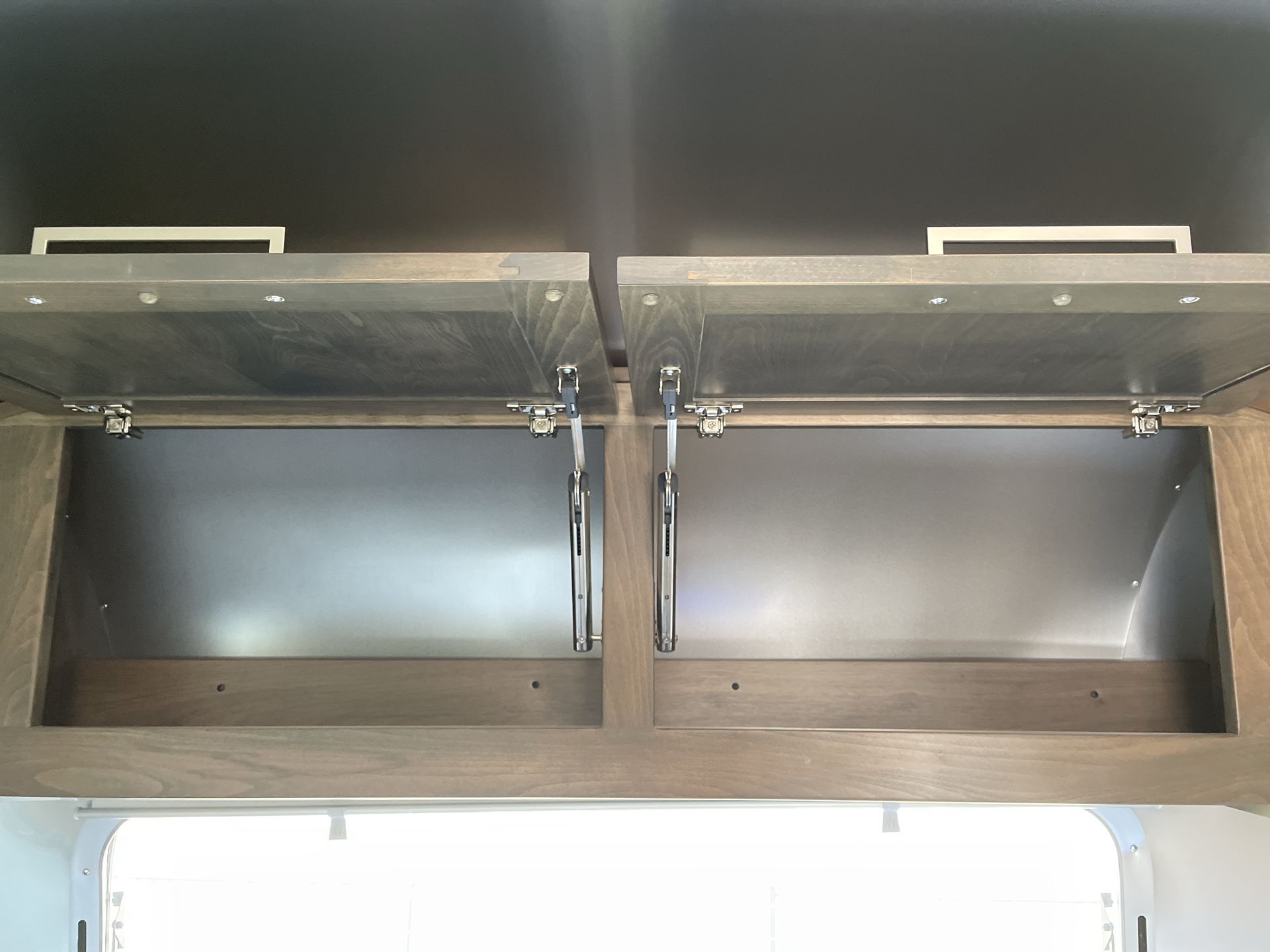 2026 Airstream 33FBQ Base