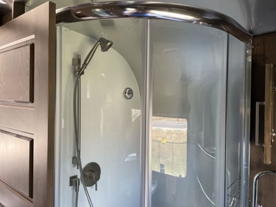 2026 Airstream 33FBQ Base