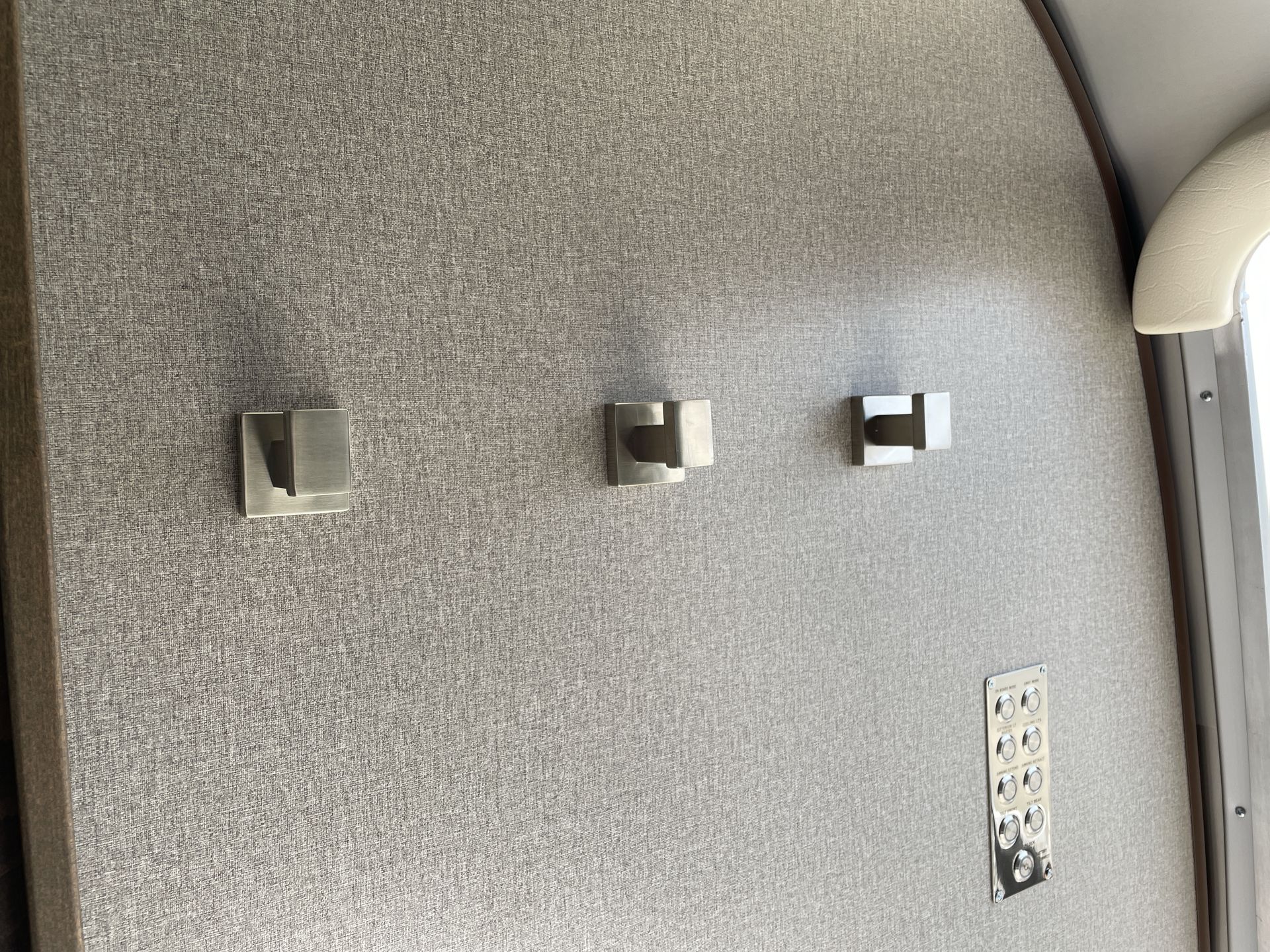 2026 Airstream 33FBQ Base