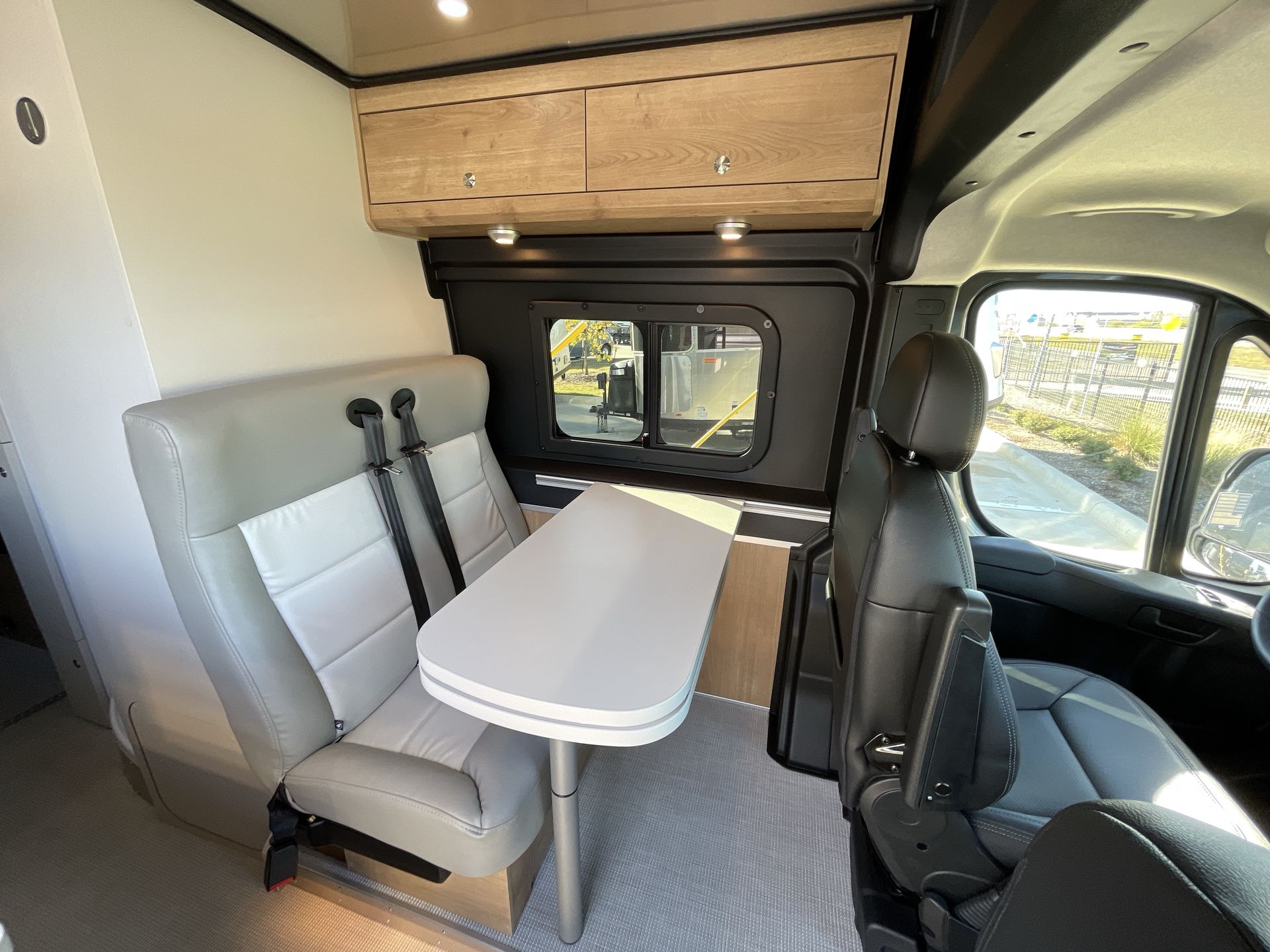 2026 Airstream Rangeline Base