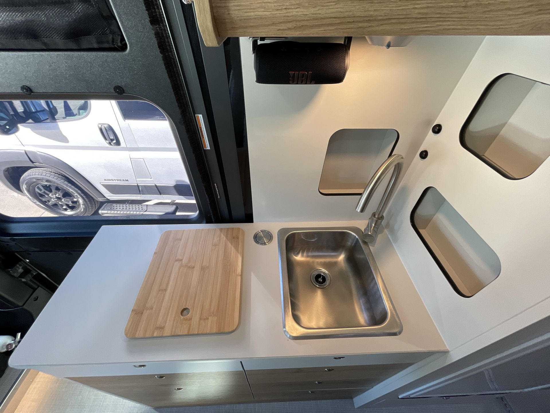 2026 Airstream Rangeline Base