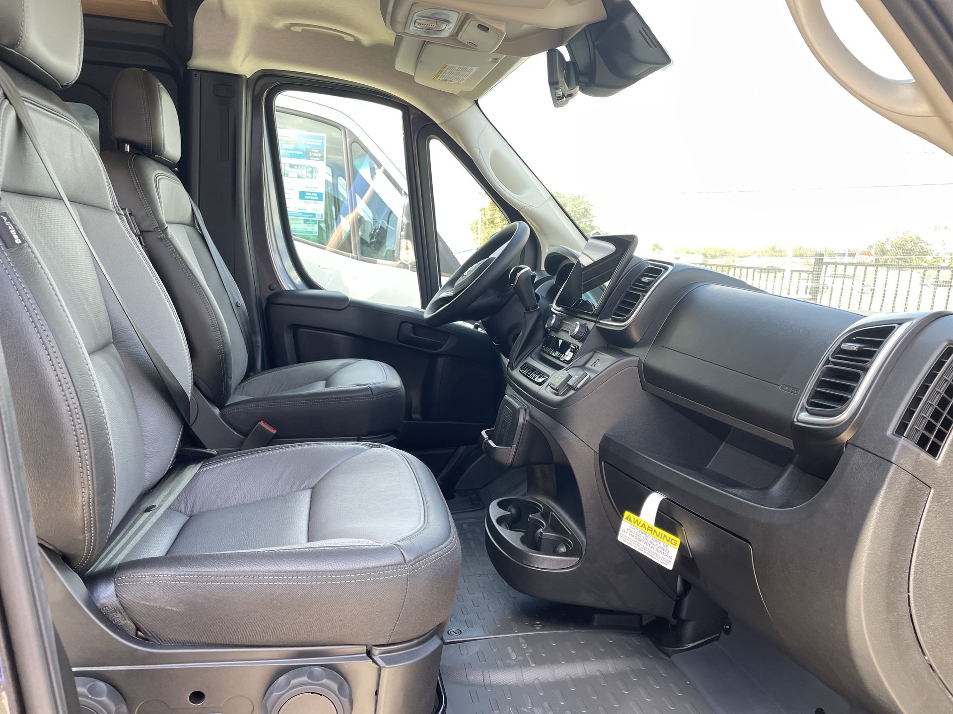 2026 Airstream Rangeline Base