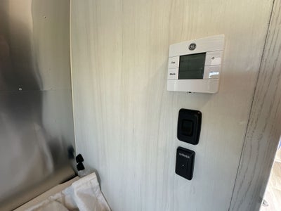 2026 Airstream 16RB Base