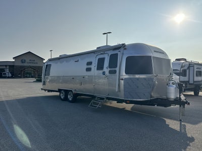 2026 Airstream 30RBQ Base