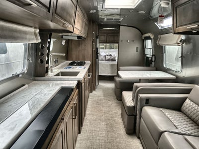 2026 Airstream 33FBQ Base
