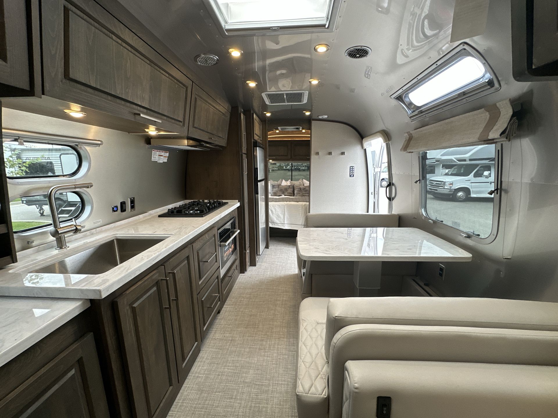2026 Airstream 33FBQ Base