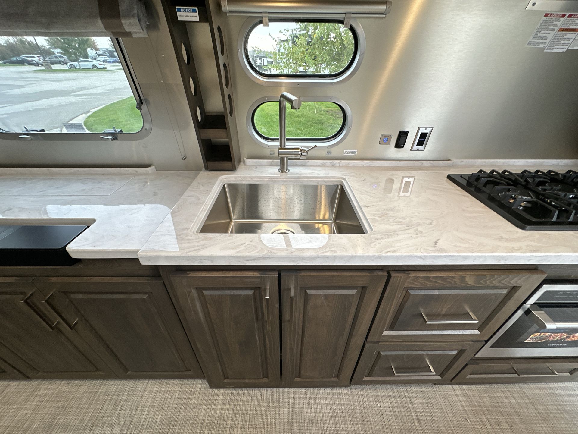 2026 Airstream 33FBQ Base
