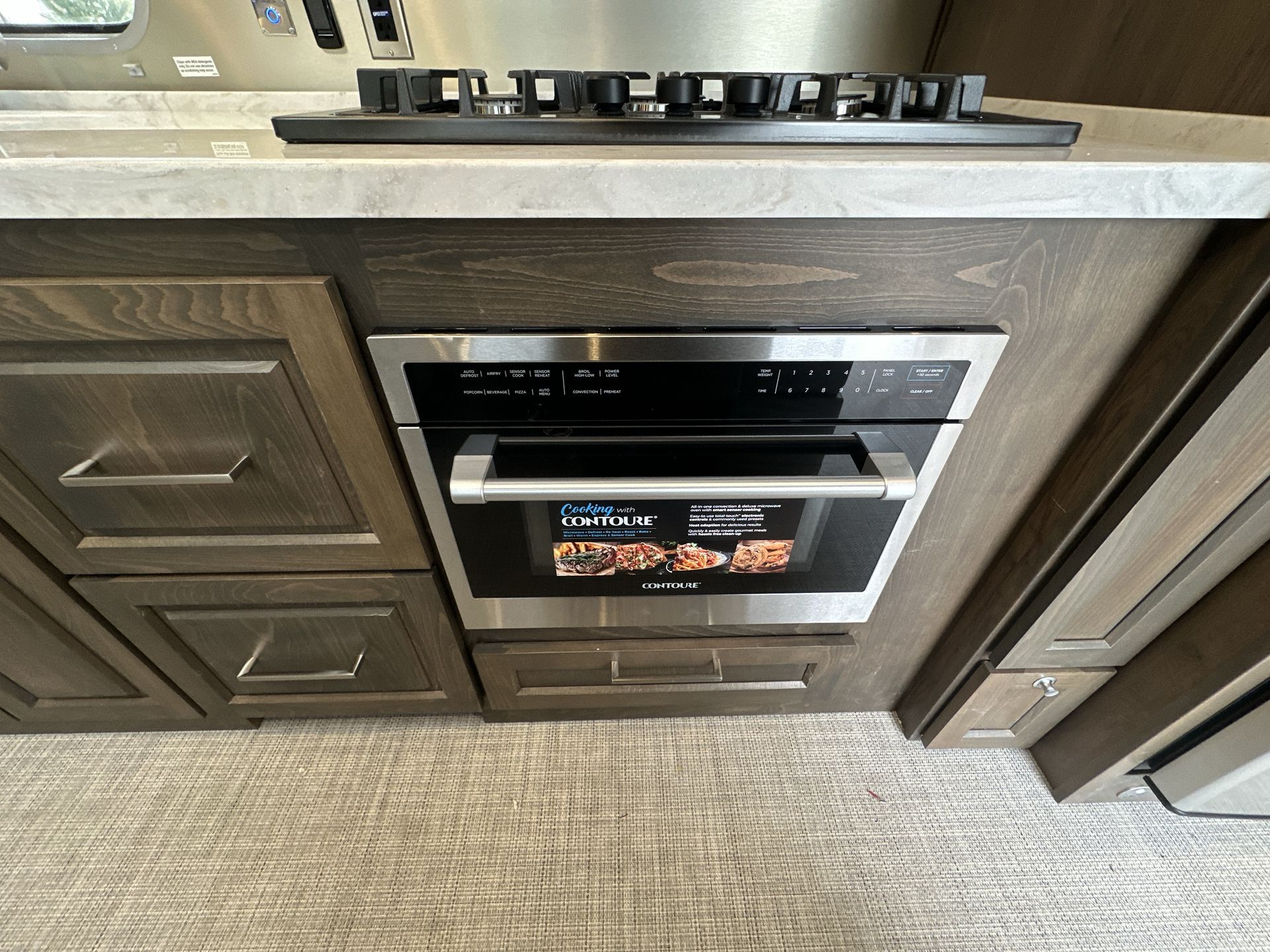 2026 Airstream 33FBQ Base