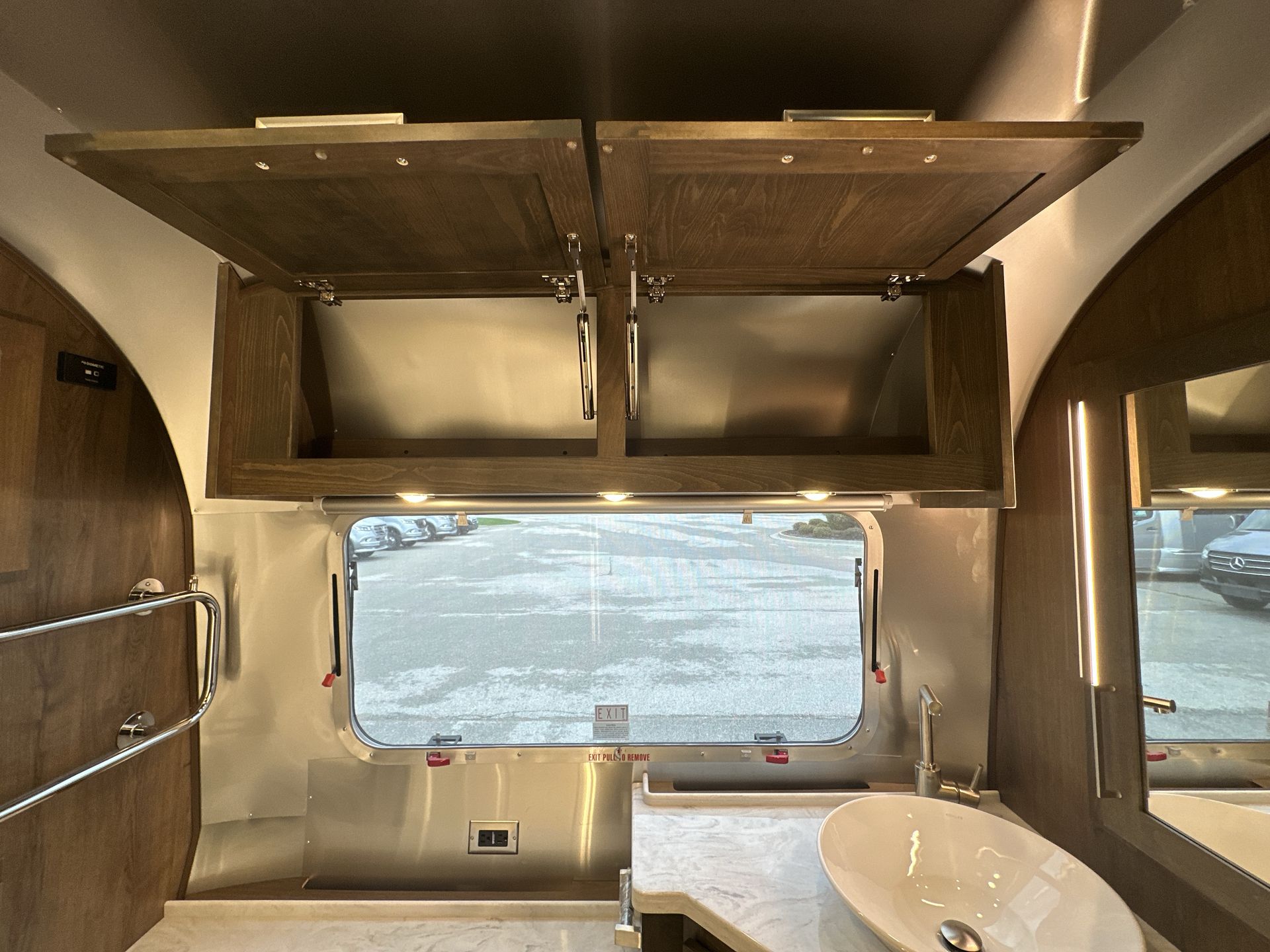 2026 Airstream 33FBQ Base