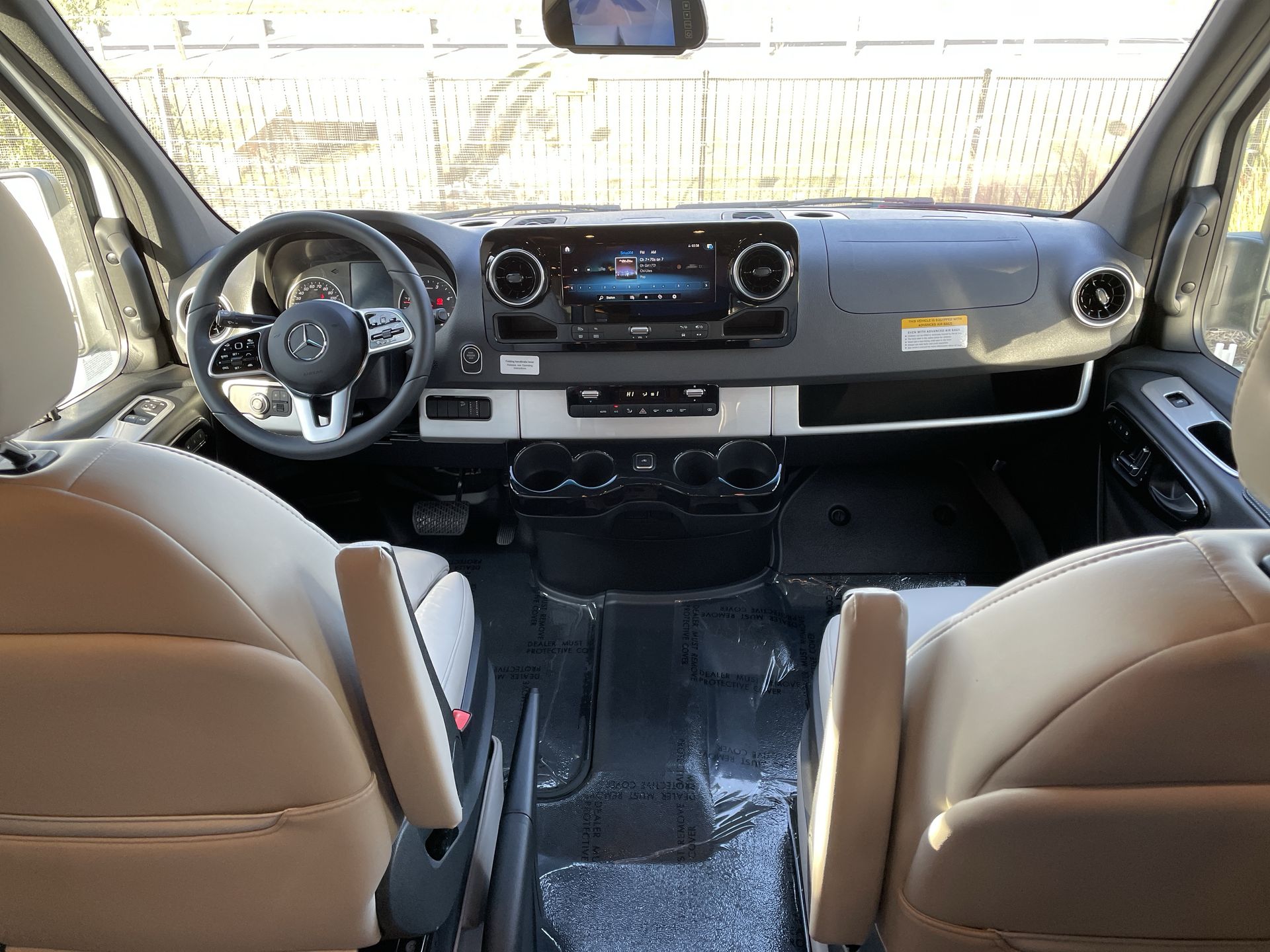 2025 Airstream 24GL Base