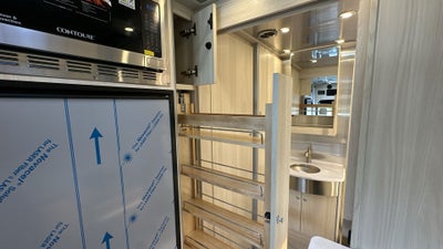 2026 Airstream Murphy Suite Base