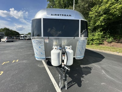 2025 Airstream 25FBQ Base