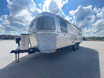 2026 Airstream 25FBQ Base