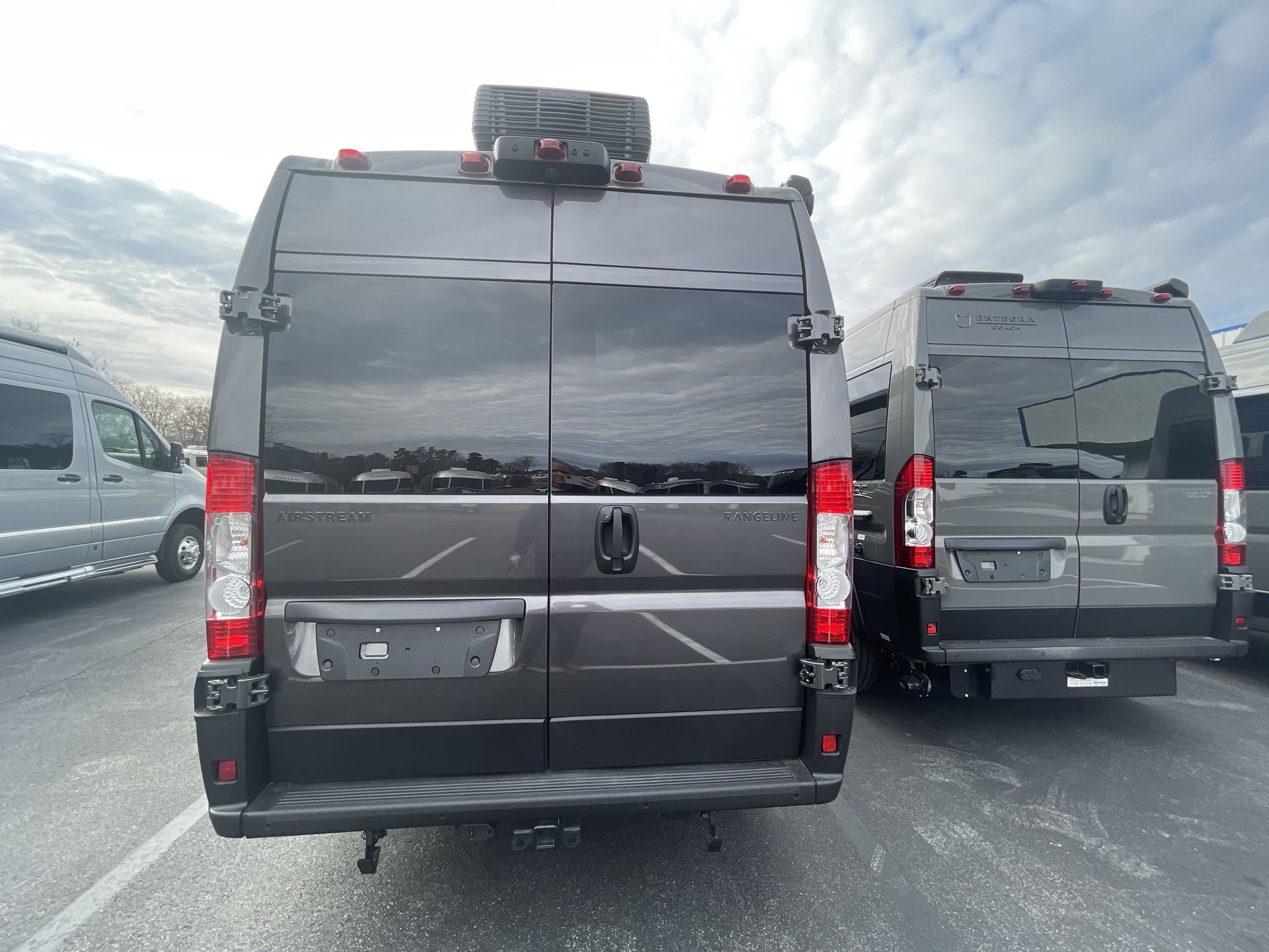 2026 Airstream Rangeline Base