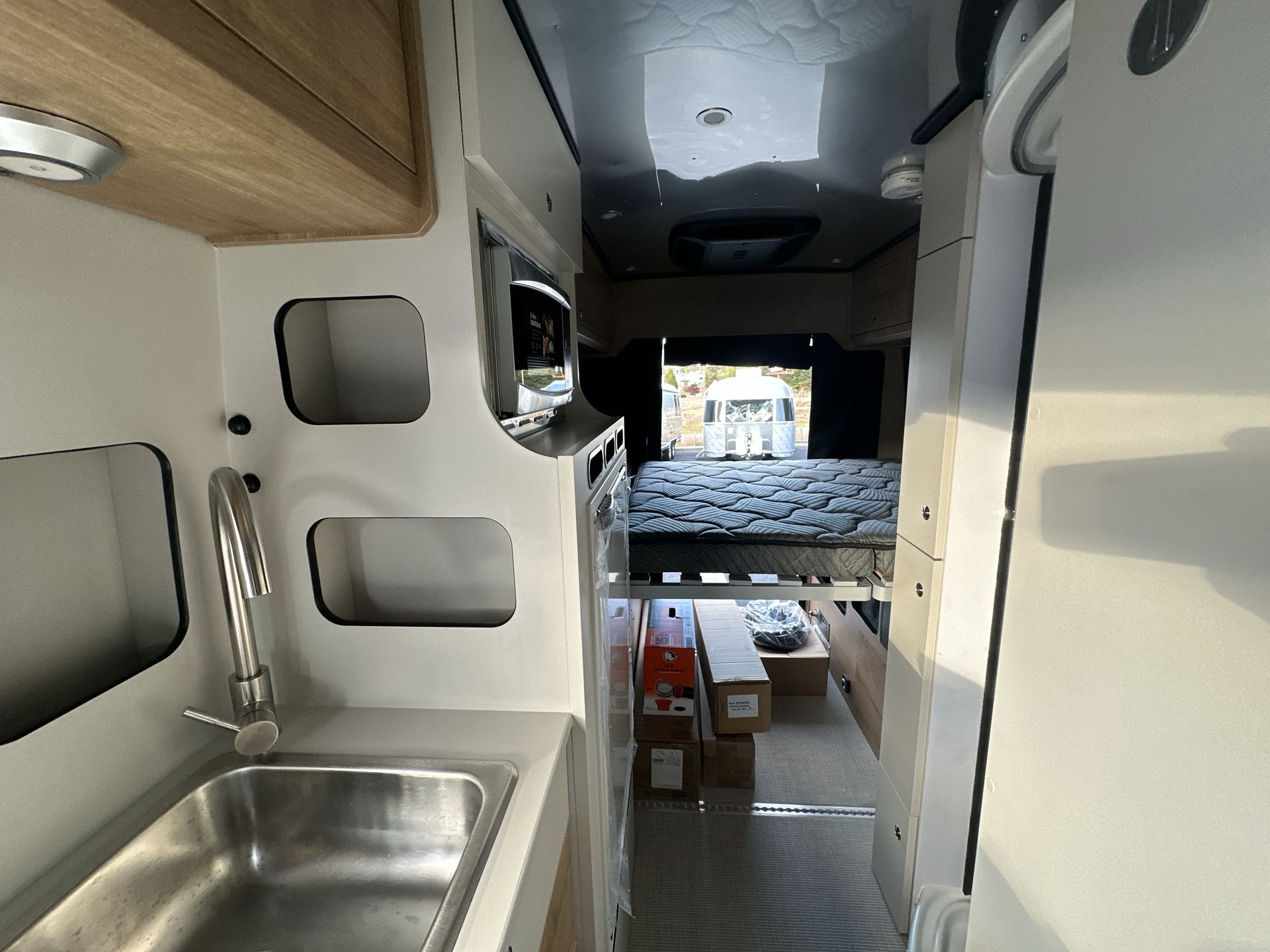 2026 Airstream Rangeline Base