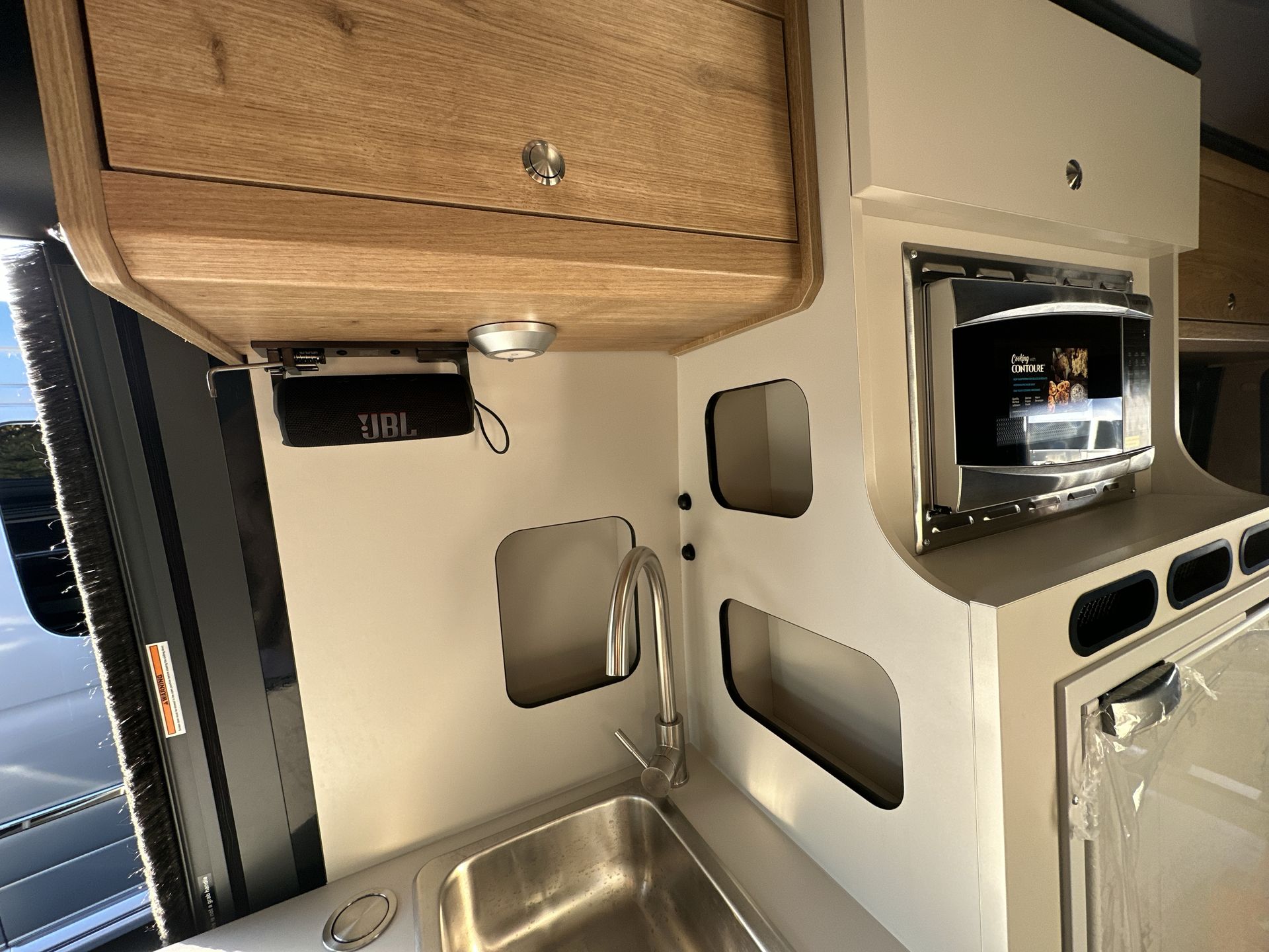 2026 Airstream Rangeline Base