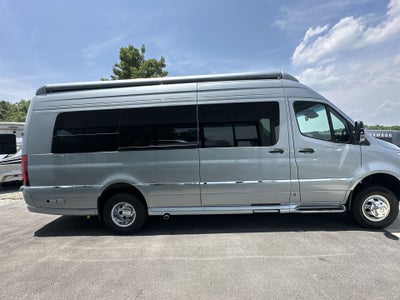 2025 Airstream 24GL Base