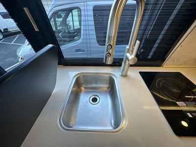 2026 Airstream 24GT Tommy Bahama Base